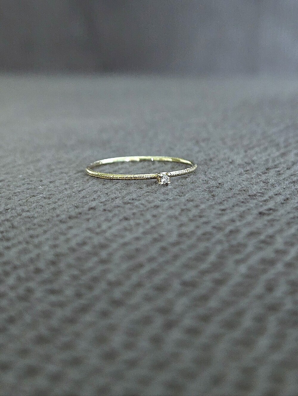 Keren Wolf🐺 Dainty 14K Gold💛 Ring💍 with Single☝️ Dainty Diamond💎 - NWOT